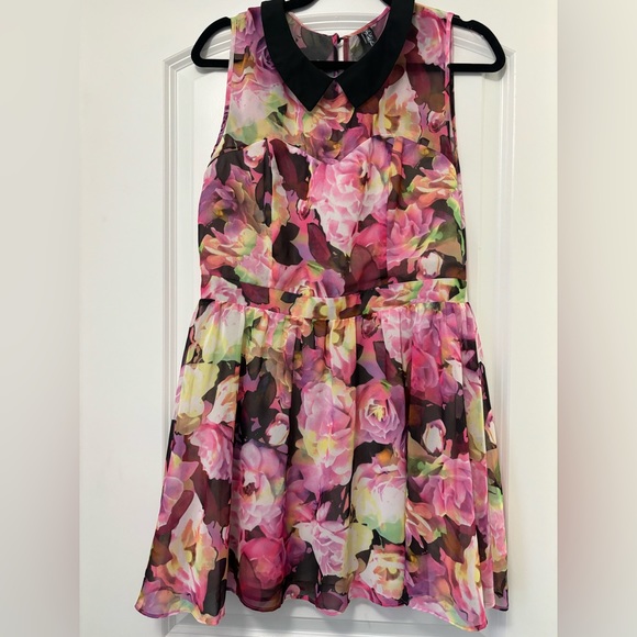 Flower print dress from the Pretty Little Liars' Collection size L. - Picture 1 of 7